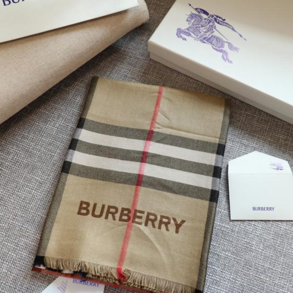 Scialle scozzese sottile double-face di Burberry