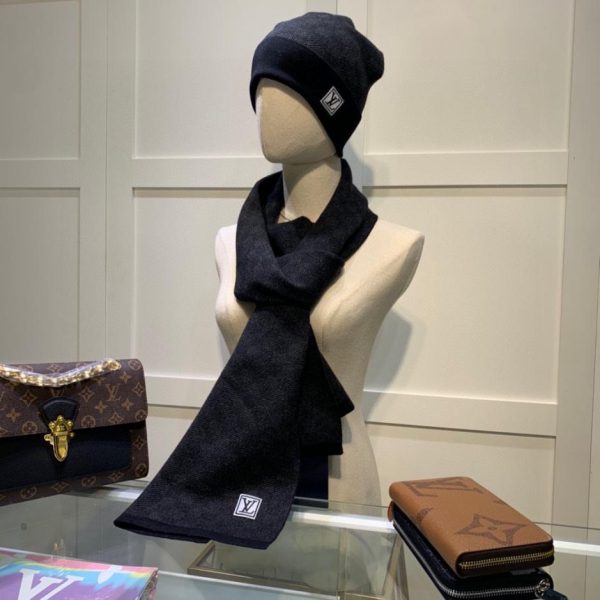 repliche,replica,perfette,siti di,affidabili,migliori siti,dove comprare,1:1,scarpe da ginnastica Cappello + sciarpa della serie di abiti Louis Vuitton