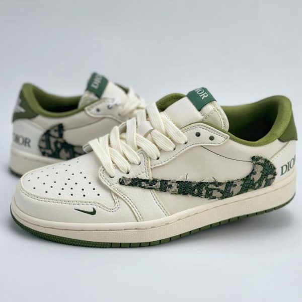 Collaborazione a tre tra Travis Scott x Nike Air Jordan 1 Low x DIOR