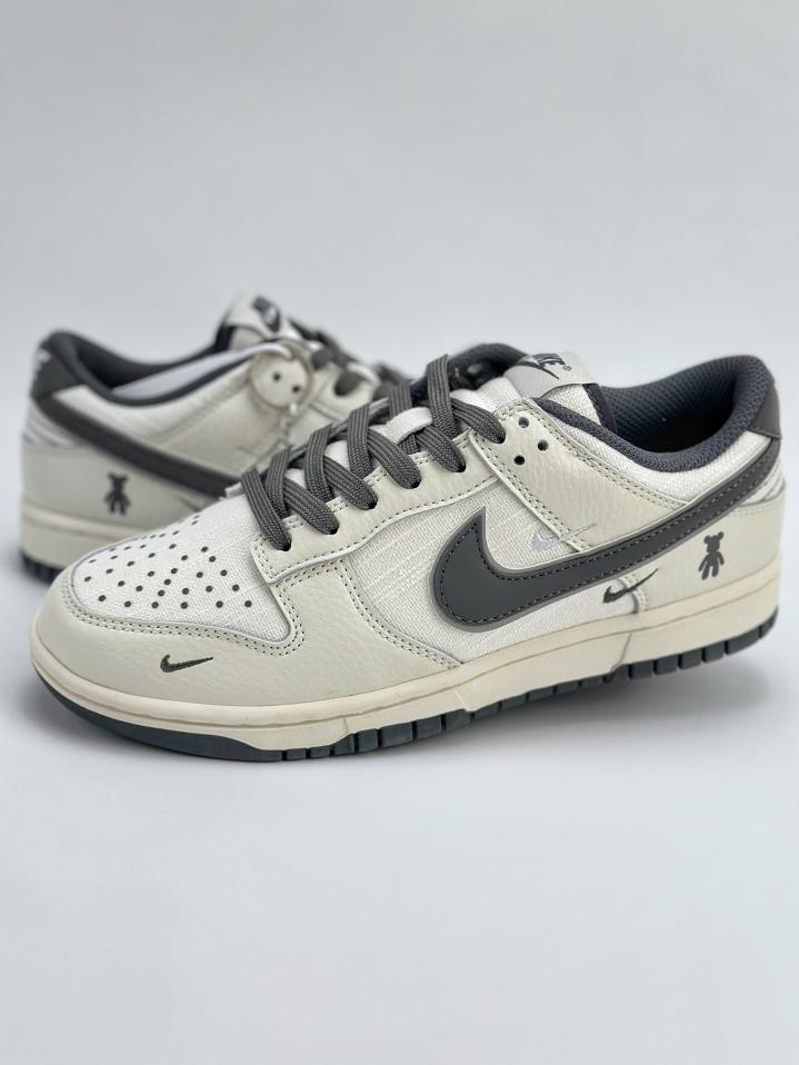 repliche,replica,perfette,siti di,affidabili,migliori siti,dove comprare,1:1,scarpe da ginnastica Collezione Nike SB Dunk Low x Bearbrick repliche,replica,perfette,siti di,affidabili,migliori siti,dove comprare,1:1,scarpe da ginnastica Collezione Nike SB Dunk Low x Bearbrick