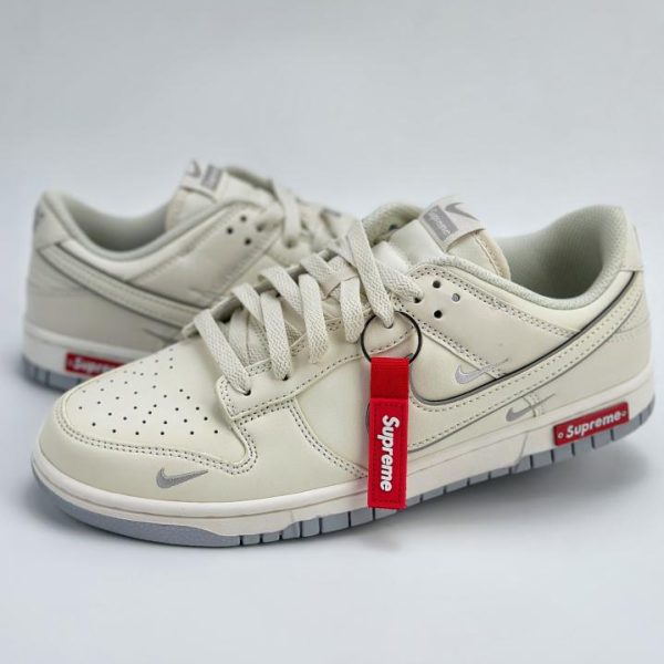 repliche,replica,perfette,siti di,affidabili,migliori siti,dove comprare,1:1,scarpe da ginnastica Nike SB Dunk Low x Serie Supreme