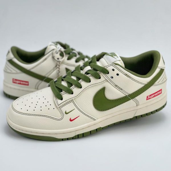 repliche,replica,perfette,siti di,affidabili,migliori siti,dove comprare,1:1,scarpe da ginnastica Nike SB Dunk Low x Serie Supreme