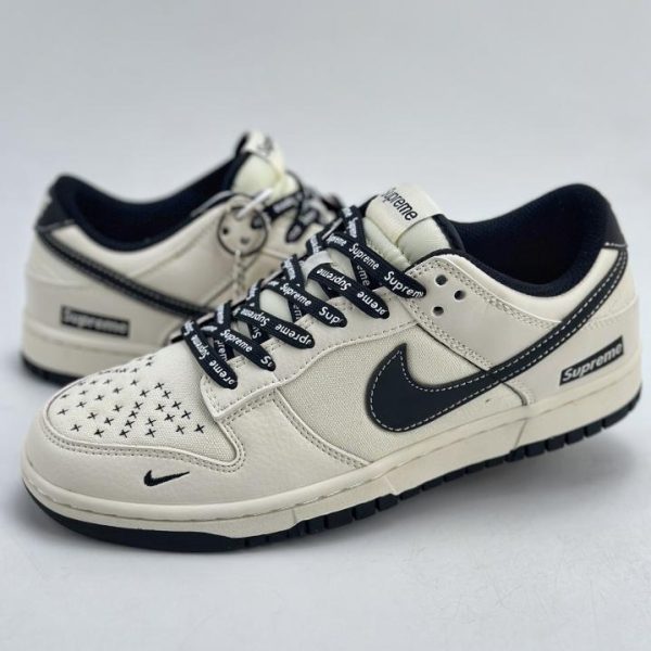 Nike SB Dunk Low x Serie Supreme