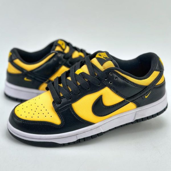 Serie NIKE SB Dunk Low