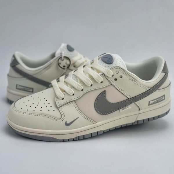 Nike SB Dunk Low x Serie Supreme