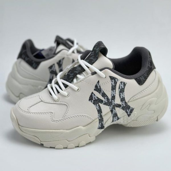 repliche,replica,perfette,siti di,affidabili,migliori siti,dove comprare,1:1,scarpe da ginnastica NY American Football Yankees x MLB Chunky Runner Scarpe da jogging sportive casual con suola spessa per papà con suola spessa