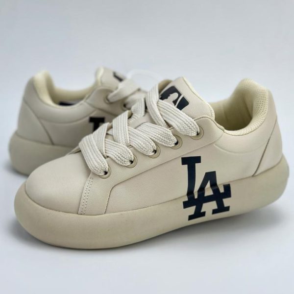 repliche,replica,perfette,siti di,affidabili,migliori siti,dove comprare,1:1,scarpe da ginnastica NY American Football Yankees x MLB Chunky Runner Scarpe da jogging sportive casual con suola spessa per papà con suola spessa