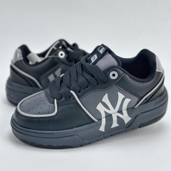 repliche,replica,perfette,siti di,affidabili,migliori siti,dove comprare,1:1,scarpe da ginnastica NY American Football Yankees x MLB Chunky Runner Scarpe da jogging sportive casual con suola spessa per papà con suola spessa