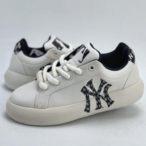 repliche,replica,perfette,siti di,affidabili,migliori siti,dove comprare,1:1,scarpe da ginnastica NY American Football Yankees x MLB Chunky Runner Scarpe da jogging sportive casual con suola spessa per papà con suola spessa