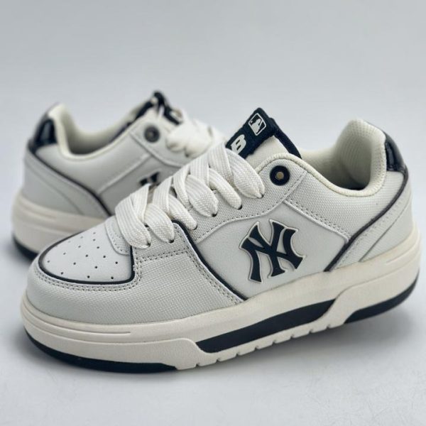 repliche,replica,perfette,siti di,affidabili,migliori siti,dove comprare,1:1,scarpe da ginnastica NY American Football Yankees x MLB Chunky Runner Scarpe da jogging sportive casual con suola spessa per papà con suola spessa