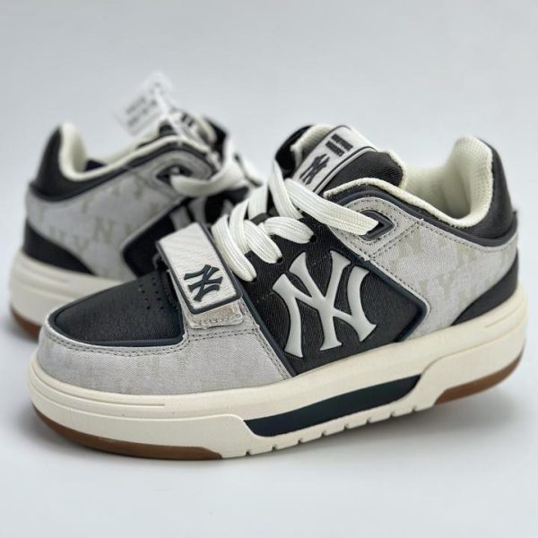 repliche,replica,perfette,siti di,affidabili,migliori siti,dove comprare,1:1,scarpe da ginnastica NY American Football Yankees x MLB Chunky Runner Scarpe da jogging sportive casual con suola spessa per papà con suola spessa