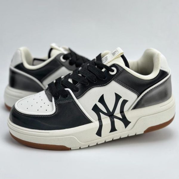 repliche,replica,perfette,siti di,affidabili,migliori siti,dove comprare,1:1,scarpe da ginnastica NY American Football Yankees x MLB Chunky Runner Scarpe da jogging sportive casual con suola spessa per papà con suola spessa