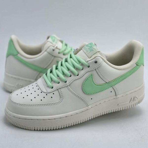 repliche,replica,perfette,siti di,affidabili,migliori siti,dove comprare,1:1,scarpe da ginnastica Nike Air Force 1 Low serie 07