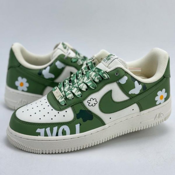 repliche,replica,perfette,siti di,affidabili,migliori siti,dove comprare,1:1,scarpe da ginnastica Serie Nike Air Force 1 Low 07 Triple White