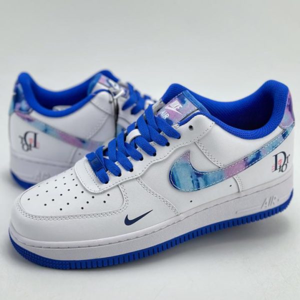 Serie Nike Air Force 1 Low 07 x DIOR