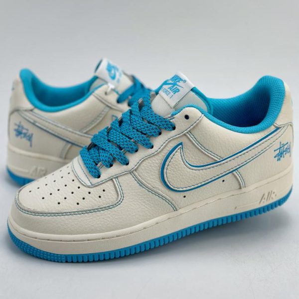 Serie Nike Air Force 1 Low 07 x Stussy