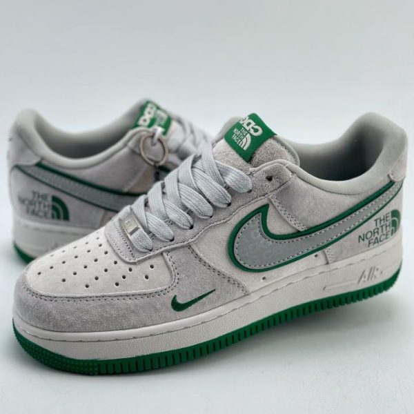 repliche,replica,perfette,siti di,affidabili,migliori siti,dove comprare,1:1,scarpe da ginnastica Serie Nike Air Force 1 Low 07 x CDG x The North Face