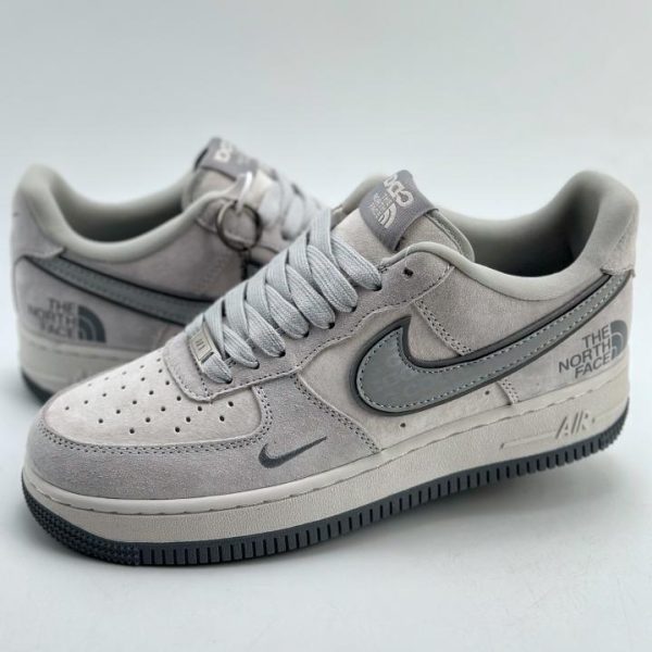 repliche,replica,perfette,siti di,affidabili,migliori siti,dove comprare,1:1,scarpe da ginnastica Serie Nike Air Force 1 Low 07 x CDG x The North Face