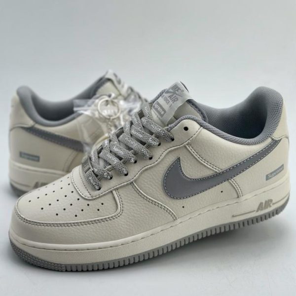 Serie Nike Air Force 1 Low 07 x Supreme
