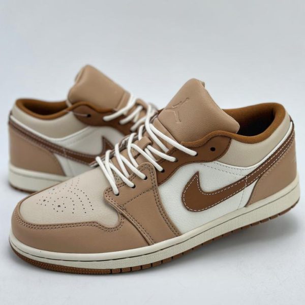 repliche,replica,perfette,siti di,affidabili,migliori siti,dove comprare,1:1,scarpe da ginnastica Air Jordan 1 Retro Low Premium TanMarrone bianco e marrone nuovo colore ufficiale