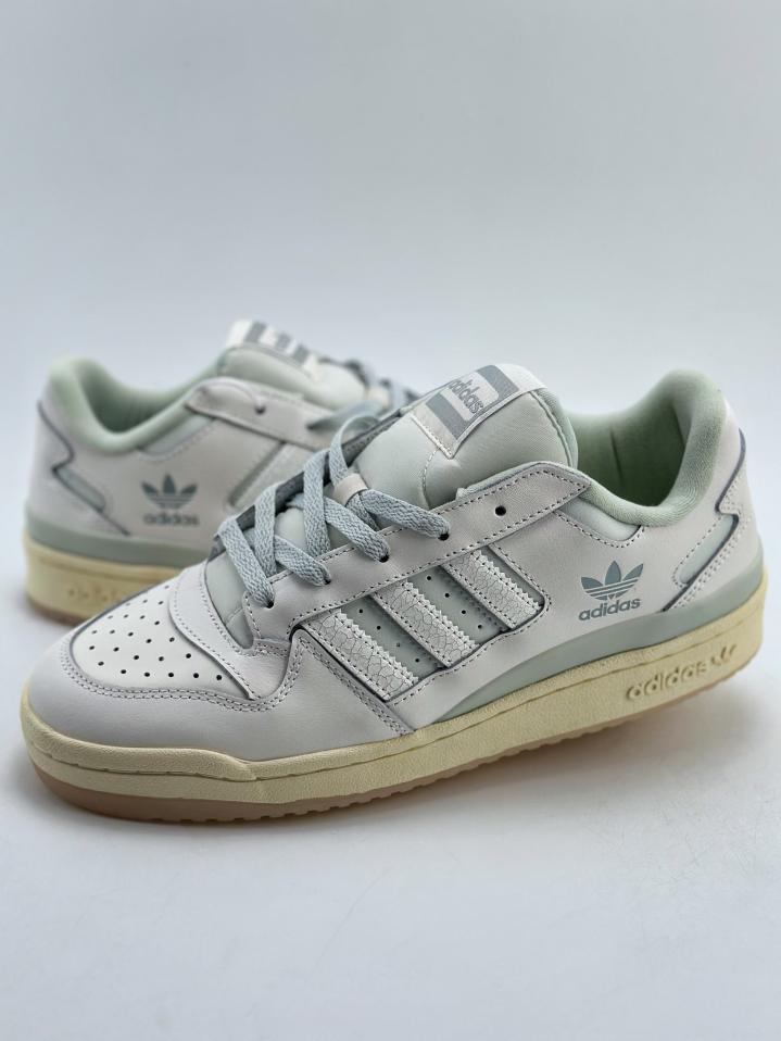 repliche,replica,perfette,siti di,affidabili,migliori siti,dove comprare,1:1,scarpe da ginnastica Trifoglio Adidas Forum Low CL