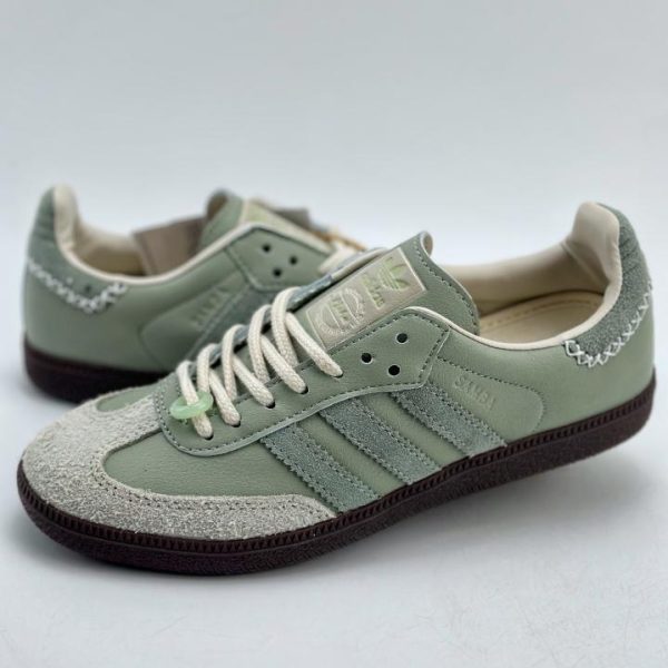 Adidas originali serie Samba E MAHA