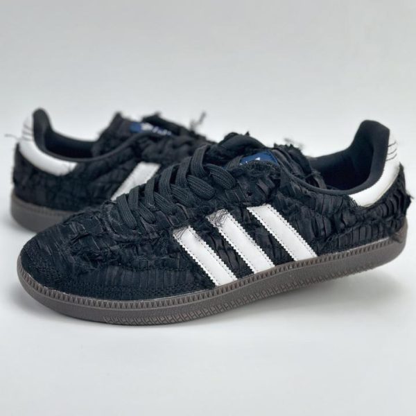 repliche,replica,perfette,siti di,affidabili,migliori siti,dove comprare,1:1,scarpe da ginnastica Collezione originale Adidas Samba OG x Caroline SATIN SHOES
