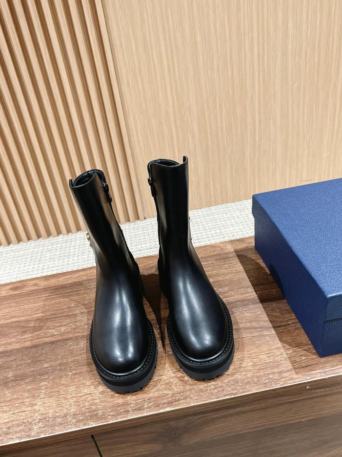 repliche,replica,perfette,siti di,affidabili,migliori siti,dove comprare,1:1,scarpe da ginnastica Stivaletti Dior con orlo aperto e perline repliche,replica,perfette,siti di,affidabili,migliori siti,dove comprare,1:1,scarpe da ginnastica Stivaletti Dior con orlo aperto e perline