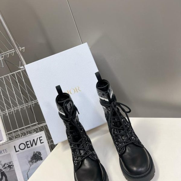 repliche,replica,perfette,siti di,affidabili,migliori siti,dove comprare,1:1,scarpe da ginnastica Stivali a metà polpaccio Dior in stile passerella autunnale e invernale
