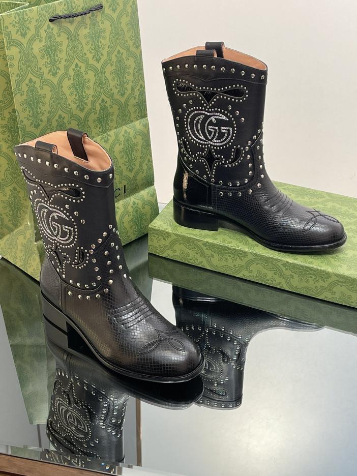 repliche,replica,perfette,siti di,affidabili,migliori siti,dove comprare,1:1,scarpe da ginnastica Stivali con borchie ricamate GG intrecciate di Gucci repliche,replica,perfette,siti di,affidabili,migliori siti,dove comprare,1:1,scarpe da ginnastica Stivali con borchie ricamate GG intrecciate di Gucci