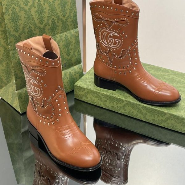 repliche,replica,perfette,siti di,affidabili,migliori siti,dove comprare,1:1,scarpe da ginnastica Stivali con borchie ricamate GG intrecciate di Gucci