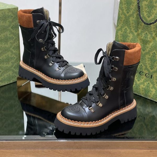 Stivali nude di Gucci per l'inizio autunno