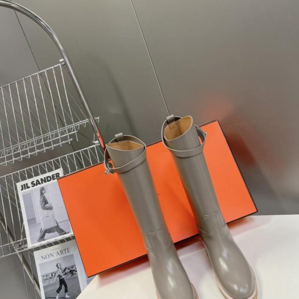 repliche,replica,perfette,siti di,affidabili,migliori siti,dove comprare,1:1,scarpe da ginnastica La versione più acquistata degli stivali Kelly Knight di Hermes
