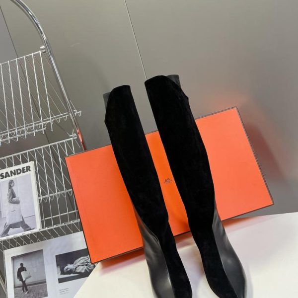 Stivaletti corti in stile classico da passerella di Hermes