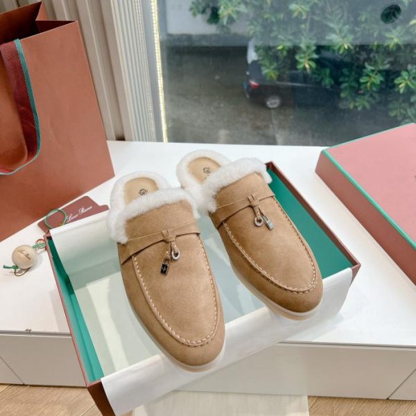 repliche,replica,perfette,siti di,affidabili,migliori siti,dove comprare,1:1,scarpe da ginnastica Mocassini classici piatti con punta pelosa di Loro Pian