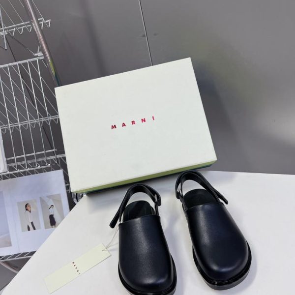repliche,replica,perfette,siti di,affidabili,migliori siti,dove comprare,1:1,scarpe da ginnastica Marni nuovi sandali con cinturino a forcella primaverili ed estivi