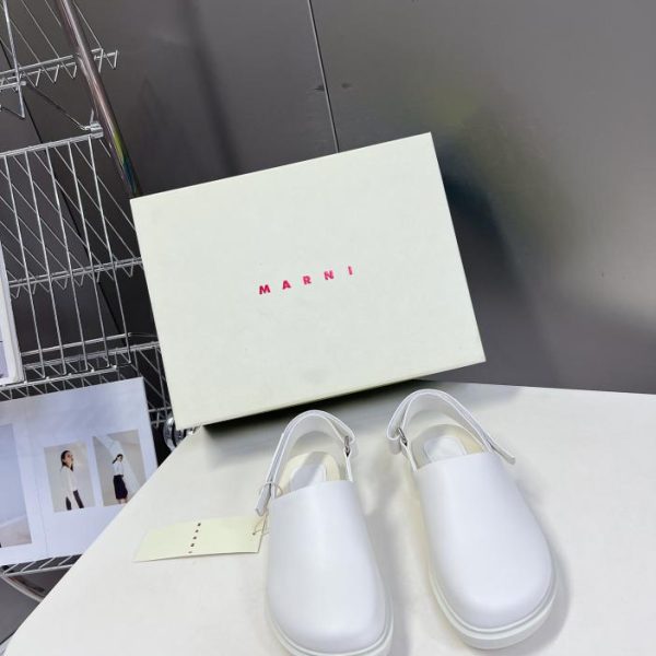 repliche,replica,perfette,siti di,affidabili,migliori siti,dove comprare,1:1,scarpe da ginnastica Marni nuovi sandali con cinturino a forcella primaverili ed estivi