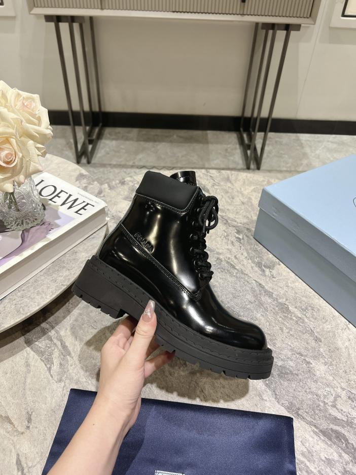 repliche,replica,perfette,siti di,affidabili,migliori siti,dove comprare,1:1,scarpe da ginnastica Prada lancia i nuovi stivaletti stringati per l’autunno e l’inverno repliche,replica,perfette,siti di,affidabili,migliori siti,dove comprare,1:1,scarpe da ginnastica Prada lancia i nuovi stivaletti stringati per l’autunno e l’inverno