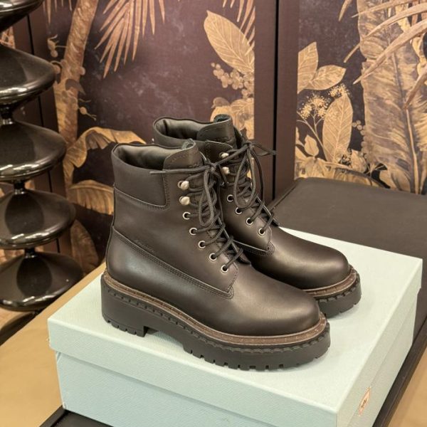Stivali moto Prada autunno inverno
