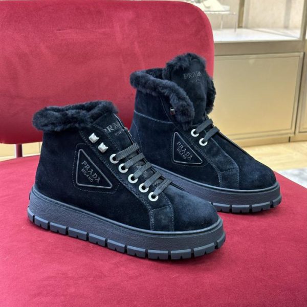 Sneakers Prada autunno inverno in lana scamosciata