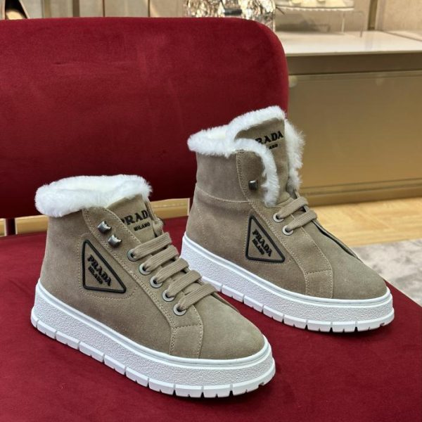 Sneakers Prada autunno inverno in lana scamosciata
