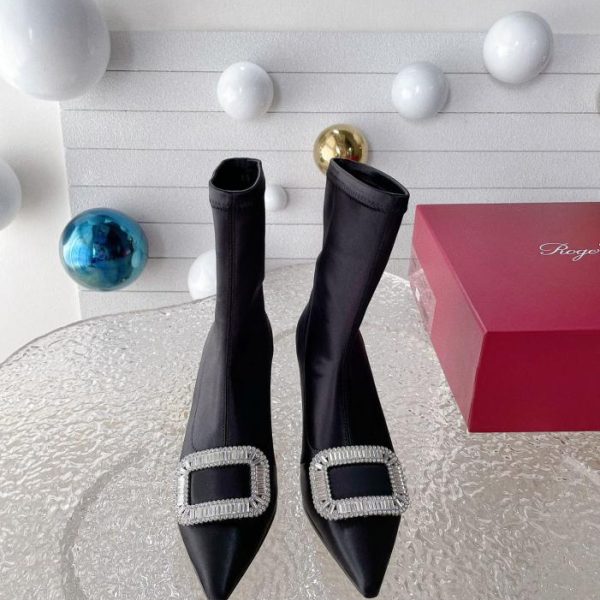 repliche,replica,perfette,siti di,affidabili,migliori siti,dove comprare,1:1,scarpe da ginnastica Roger Vivier nuovi stivaletti con fibbia fiocco di neve autunno e inverno