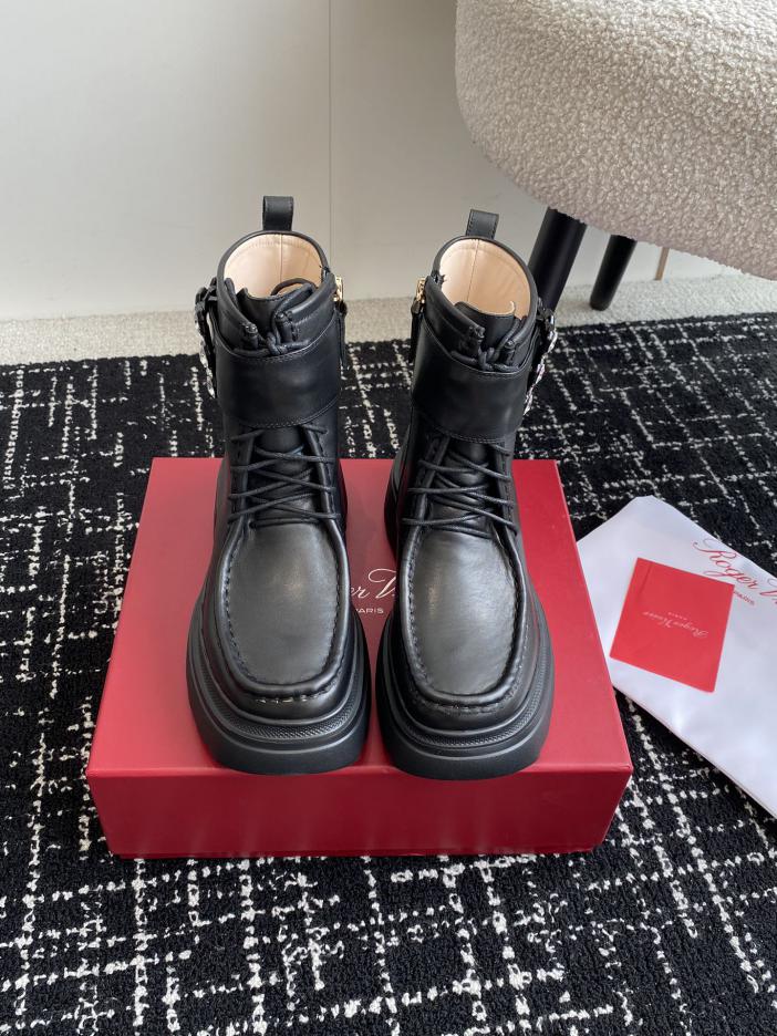 repliche,replica,perfette,siti di,affidabili,migliori siti,dove comprare,1:1,scarpe da ginnastica Roger Vivier stivaletti corti spessi autunno e inverno