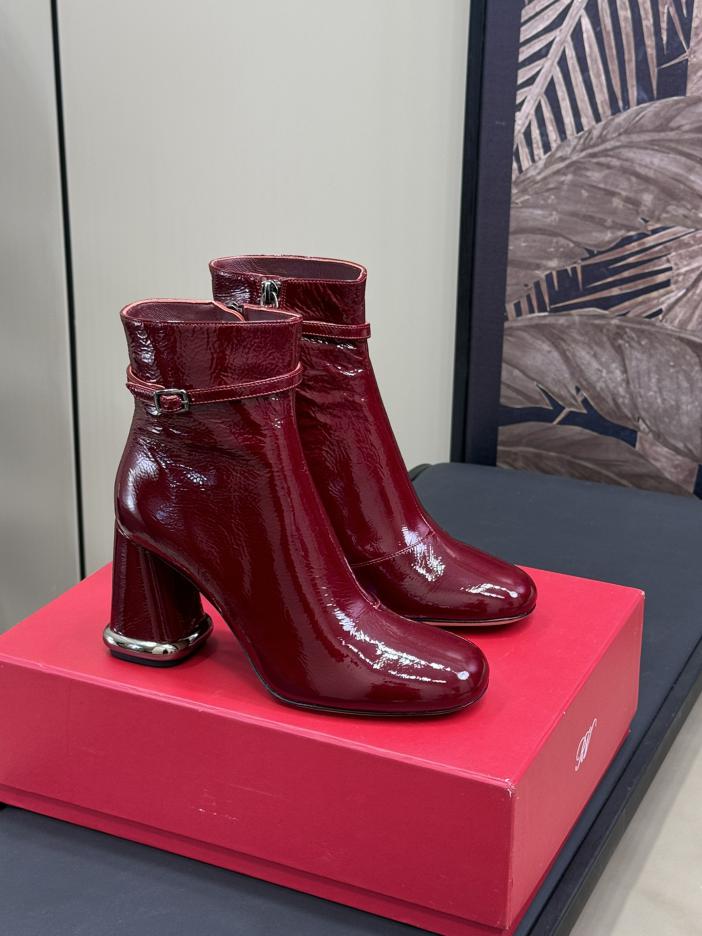 repliche,replica,perfette,siti di,affidabili,migliori siti,dove comprare,1:1,scarpe da ginnastica Stivaletti Roger VivierI in vernice