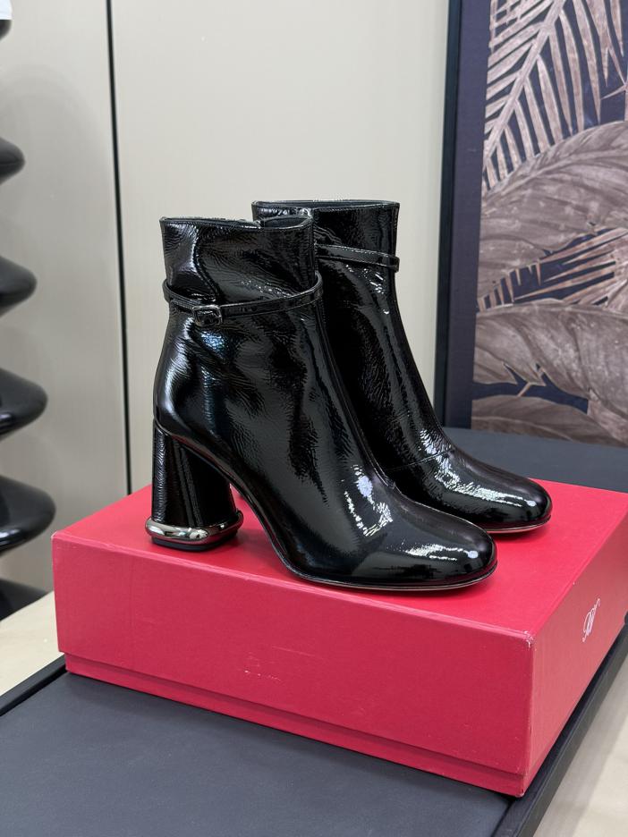 repliche,replica,perfette,siti di,affidabili,migliori siti,dove comprare,1:1,scarpe da ginnastica Stivaletti Roger VivierI in vernice