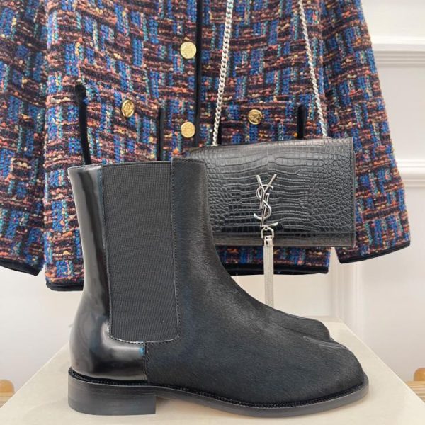 Maison Margiela｜MM6 Stivaletti Chelsea autunnali e invernali con punta divisa
