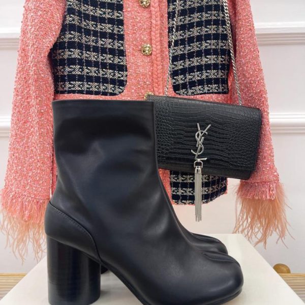 Maison Margiela｜MM6 stivali corti classici con punta divisa e tacco spesso autunno e inverno