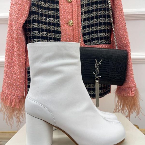 Maison Margiela｜MM6 stivali corti classici con punta divisa e tacco spesso autunno e inverno