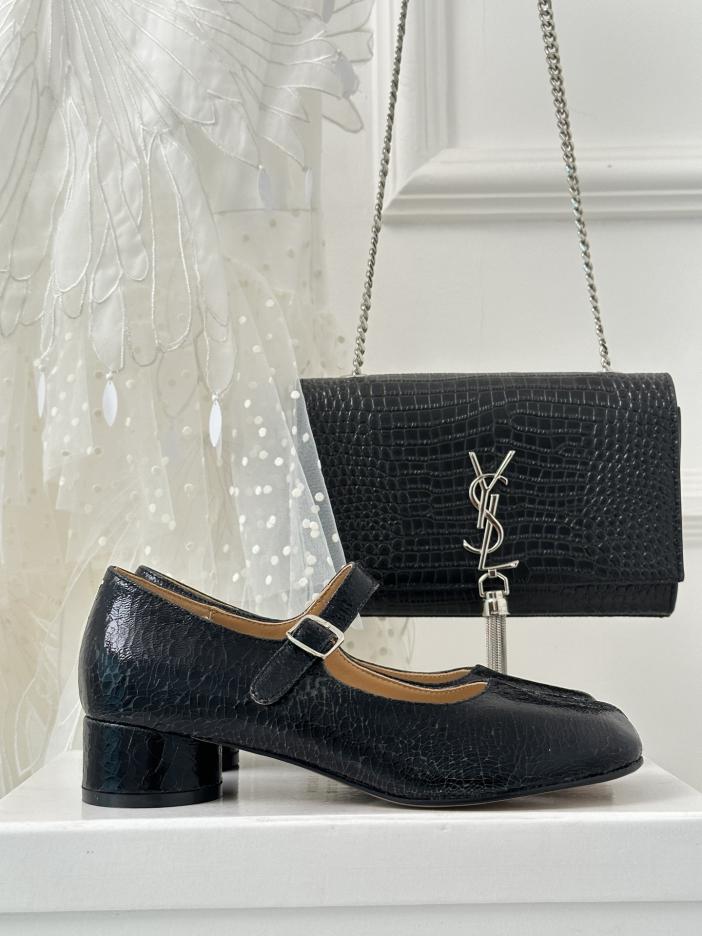 repliche,replica,perfette,siti di,affidabili,migliori siti,dove comprare,1:1,scarpe da ginnastica Maison Margiela|Scarpe retrò MM6 con punta divisa repliche,replica,perfette,siti di,affidabili,migliori siti,dove comprare,1:1,scarpe da ginnastica Maison Margiela|Scarpe retrò MM6 con punta divisa