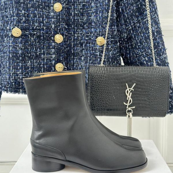 repliche,replica,perfette,siti di,affidabili,migliori siti,dove comprare,1:1,scarpe da ginnastica Maison Margiela｜Stivali rétro con punta divisa MM6